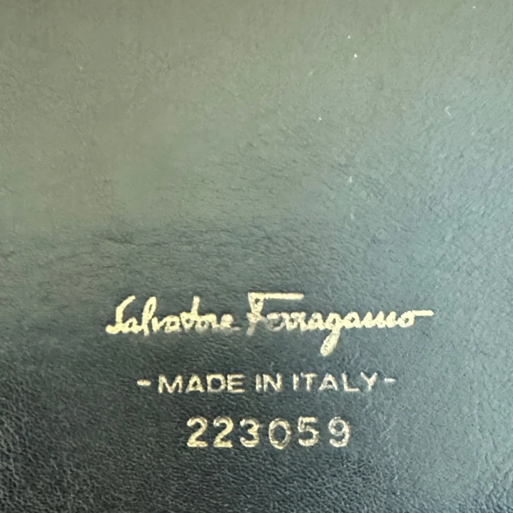Salvatore Ferragamo Vera Ribbon Black Leather Wallet